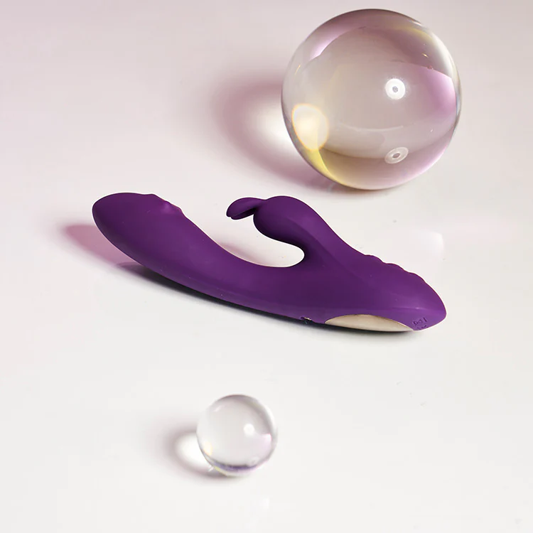 1925-playboy-pleasure-on-repeat-rabbit-vibrator-2.webp Playboy Pleasure On Repeat Rabbit Vibrator