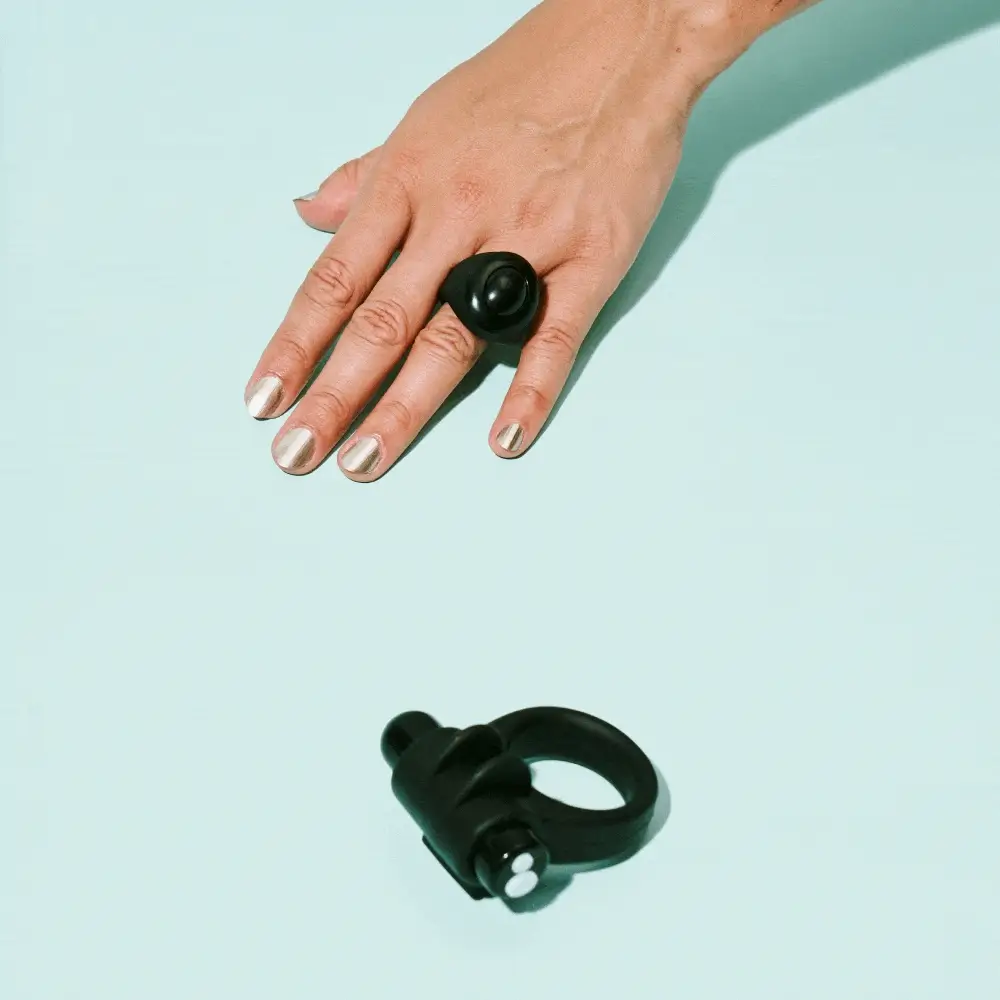 2259-screaming-o-switch-remote-controlled-vibrating-cock-ring-2.webp Screaming O Switch Remote Controlled Vibrating Cock Ring