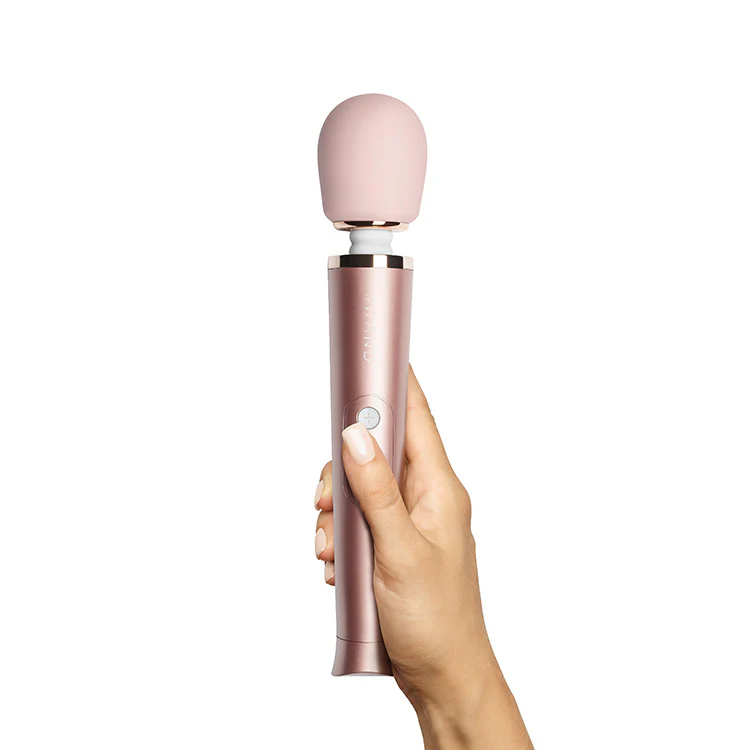 3433-le-wand-petite-rechargeable-massager-11.webp Le Wand Petite Rechargeable Massager