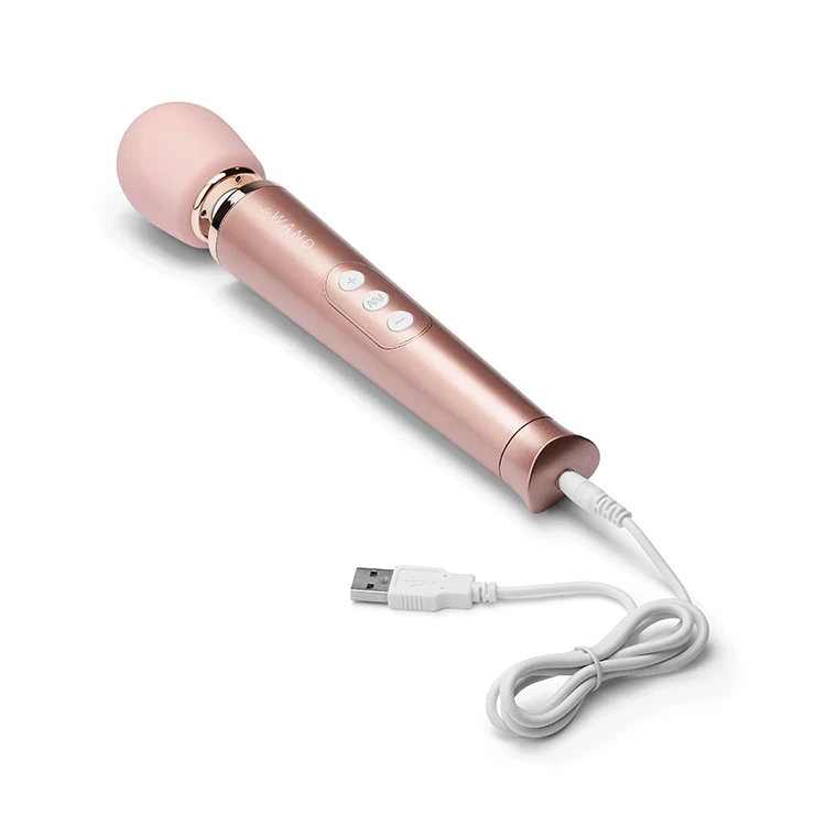 3433-le-wand-petite-rechargeable-massager-12.webp Le Wand Petite Rechargeable Massager