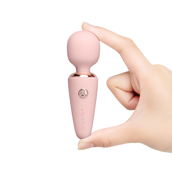 3438-le-wand-mini-micro-wand-vibrator-7.webp Le Wand Mini Micro Wand Vibrator