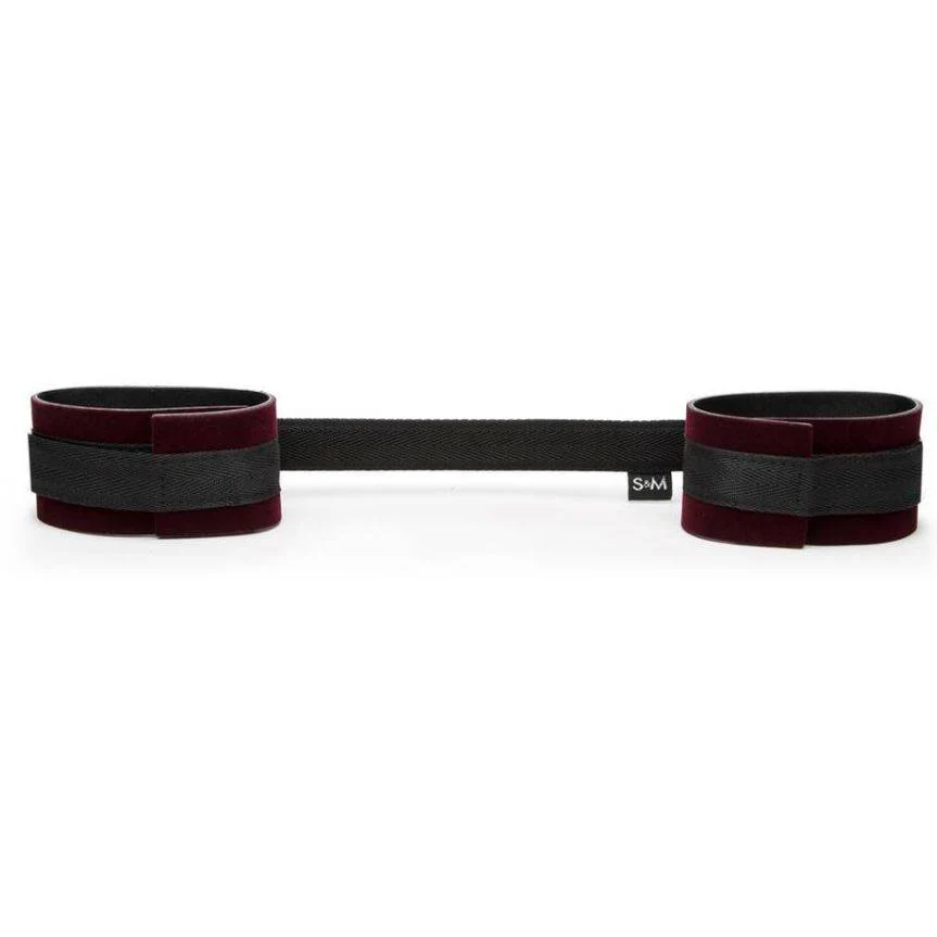 3546-sex-mischief-enchanted-spreader-bar-1.webp Sex & Mischief Enchanted Spreader Bar