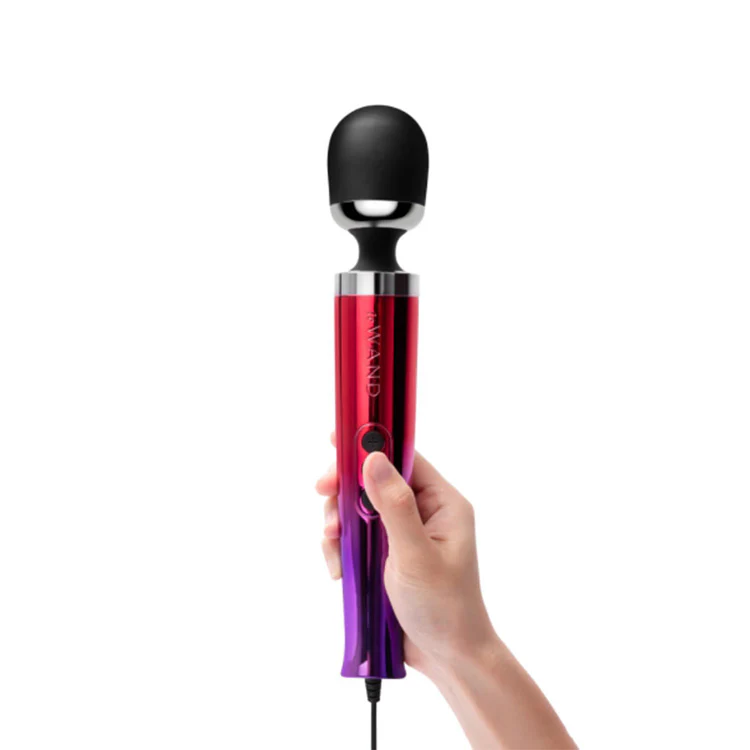 3899-le-wand-die-cast-ombre-plug-in-vibrating-wand-2.webp Le Wand Die Cast Ombré Plug-In Vibrating Wand