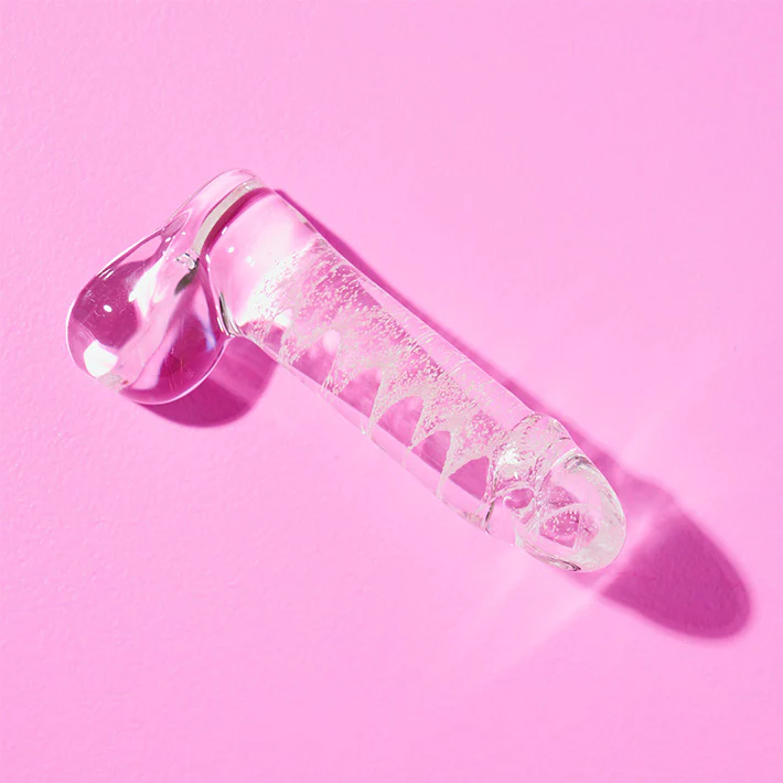 4103-glow-in-the-dark-5.5in-lifelike-glass-dildo-2.webp Glow-in-the-Dark 5.5in Lifelike Glass Dildo