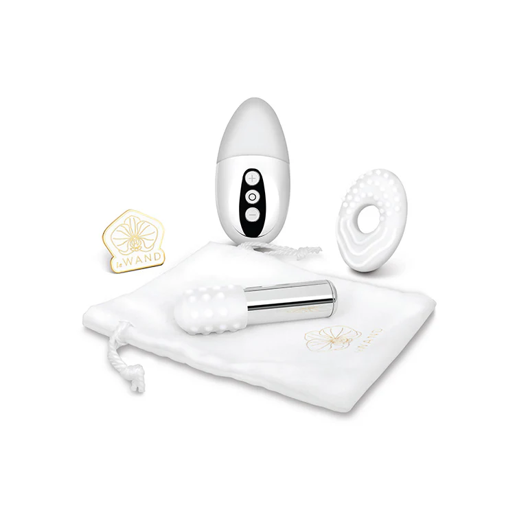 4641-le-wand-little-pleasures-set-1.webp Le Wand Little Pleasures Set